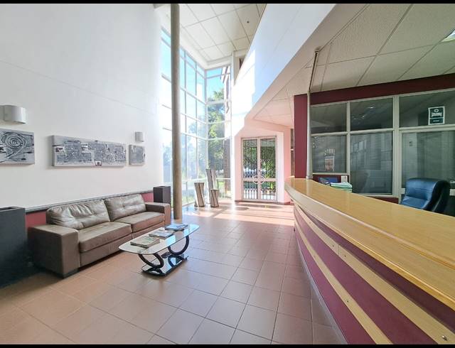 1,350M² OFFICE FOR SALE IN KLEINFONTEIN